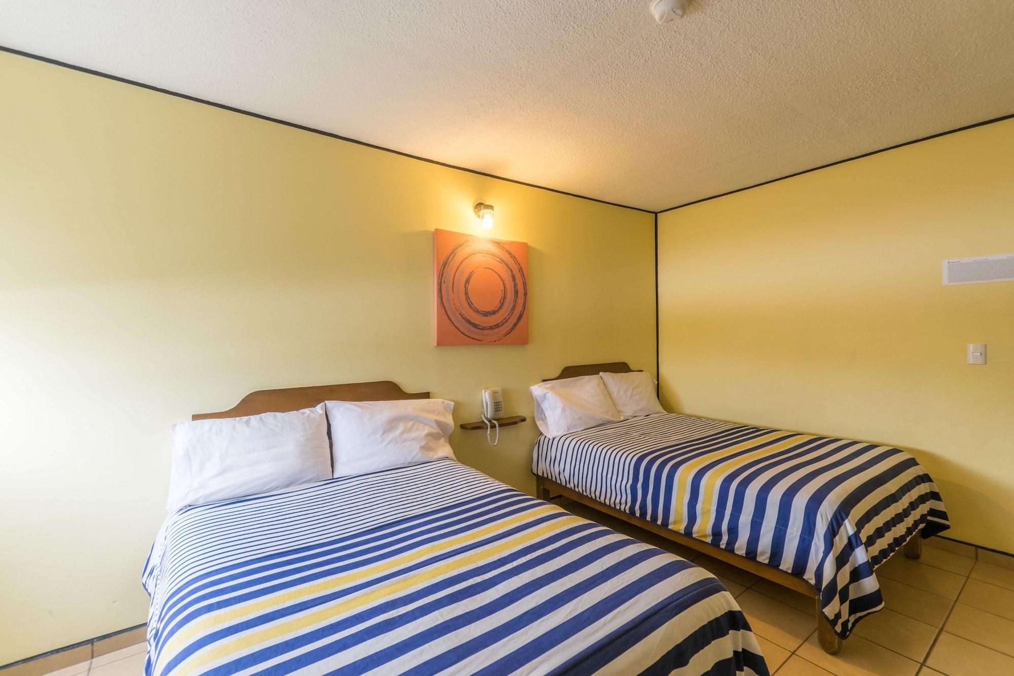 Hotel Mateos 1215 León Eksteriør bilde