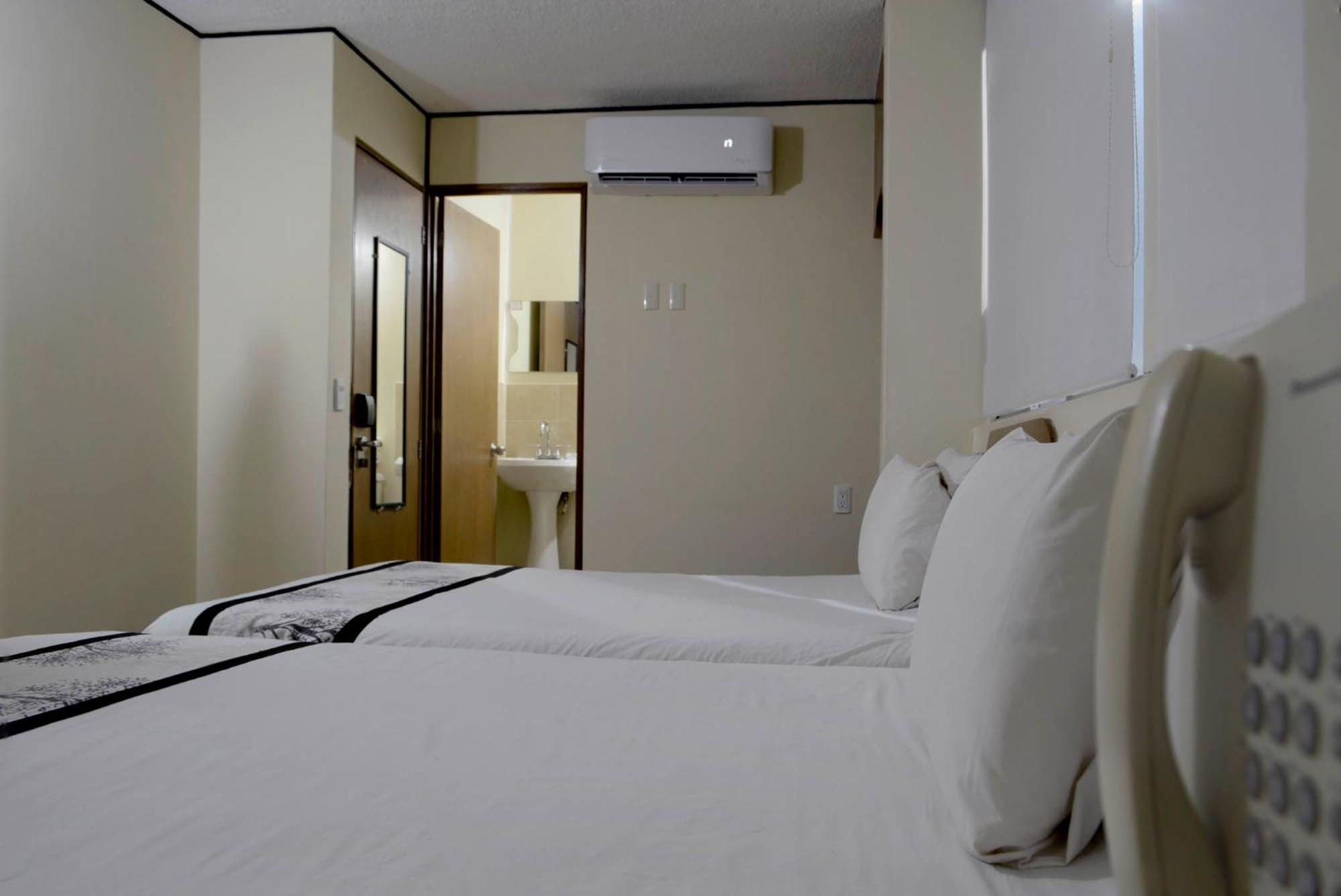 Hotel Mateos 1215 León Eksteriør bilde